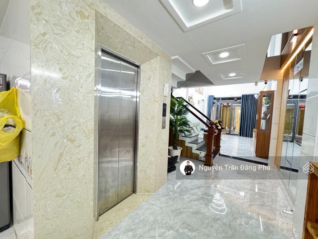 Gò vấp, 4 x 22m, thang máy 5 tầng, xe hơi ngủ nhà, giá 9.6 tỷ