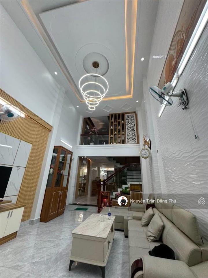 Gò vấp, 4 x 22m, thang máy 5 tầng, xe hơi ngủ nhà, giá 9.6 tỷ