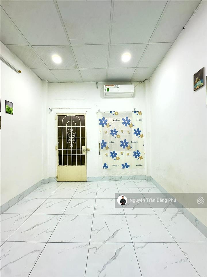 Nhà 3 tầng trung tâm quận 1, 3pn 2wc, cho thuê 10tr/tháng, chỉ 3,2 tỷ còn tl