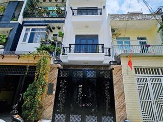 Bán nhà đối diện kdt đông tăng long, 1 trệt 3 lầu 4pn, hẻm xe hơi 6m thông, ko lỗi phong thủy.