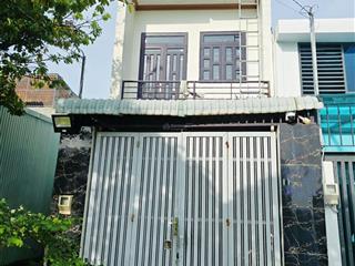 Hiếm, 2.6 tỷ tl nhà 1 trệt 1 lầu 51m2 sát vinhomes, đường xe hơi 8m, có vỉa hè