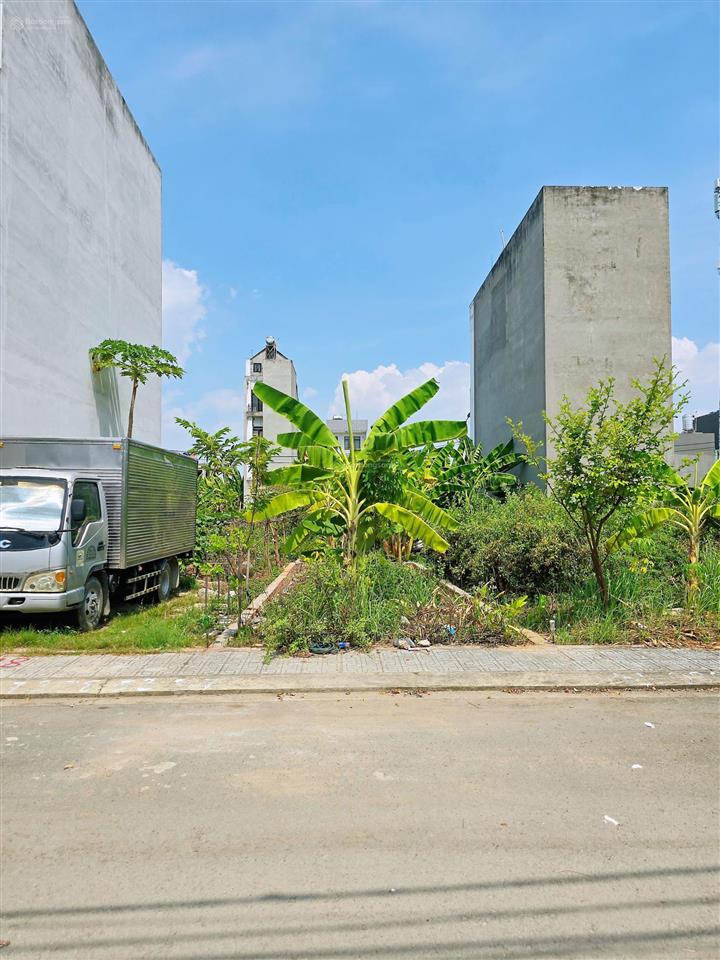 Chính chủ gấp bán, đất gò cát 60m2, giá 3.75 tỷ, hẻm 7m có vỉa hè, khu dân cư hiện hữu, sổ riêng