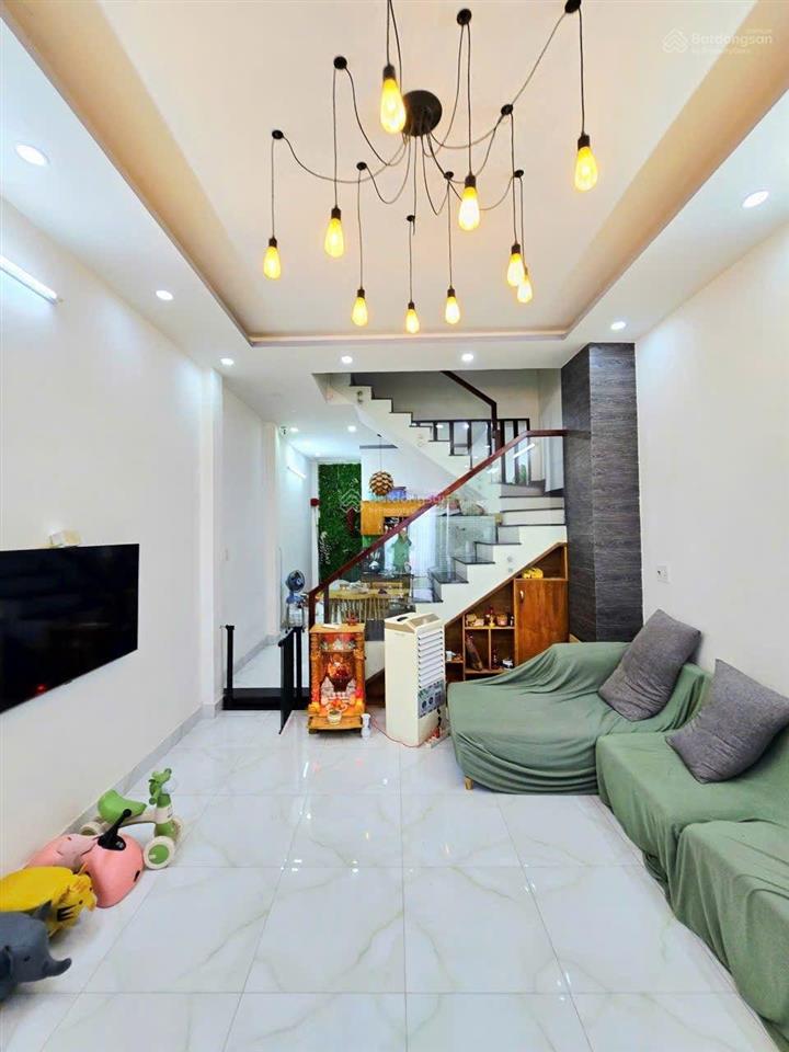 Bán nhà 1 trệt 2 lầu, 51m2 dtsd giá 4.7 tỷ tl, sổ riêng, hoàn công đủ, chủ cực kỳ thiện chí