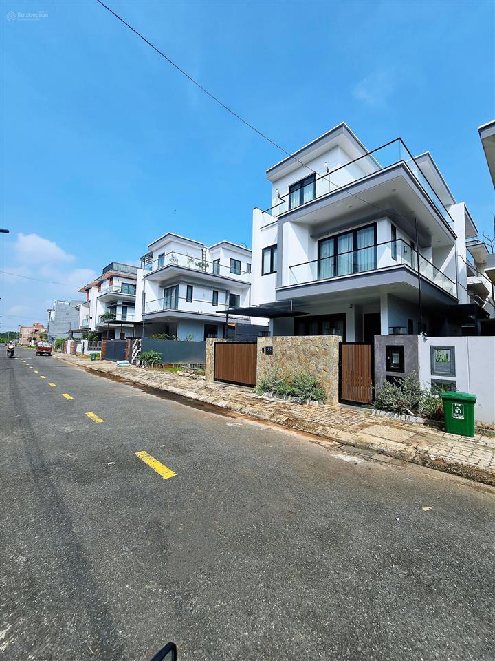 Chủ ngộp cần bán nhà kdt đông tăng long, giá 6.69 tỷ tl, diện tích 100m2 ngang 5m