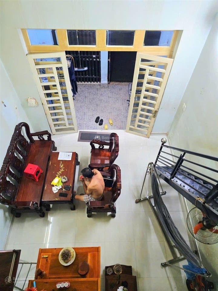 Bán nhà 3,69 tỷ, 1 trệt 1 lửng 2 pn, hẻm 6m, hoàn công đầy đủ, pháp lý chuẩn