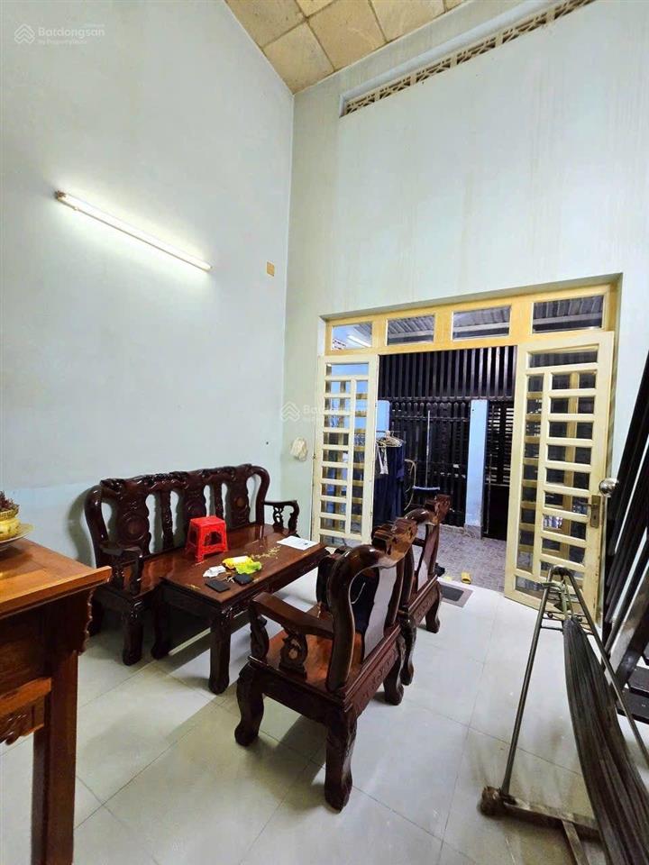Bán nhà 3,69 tỷ, 1 trệt 1 lửng 2 pn, hẻm 6m, hoàn công đầy đủ, pháp lý chuẩn