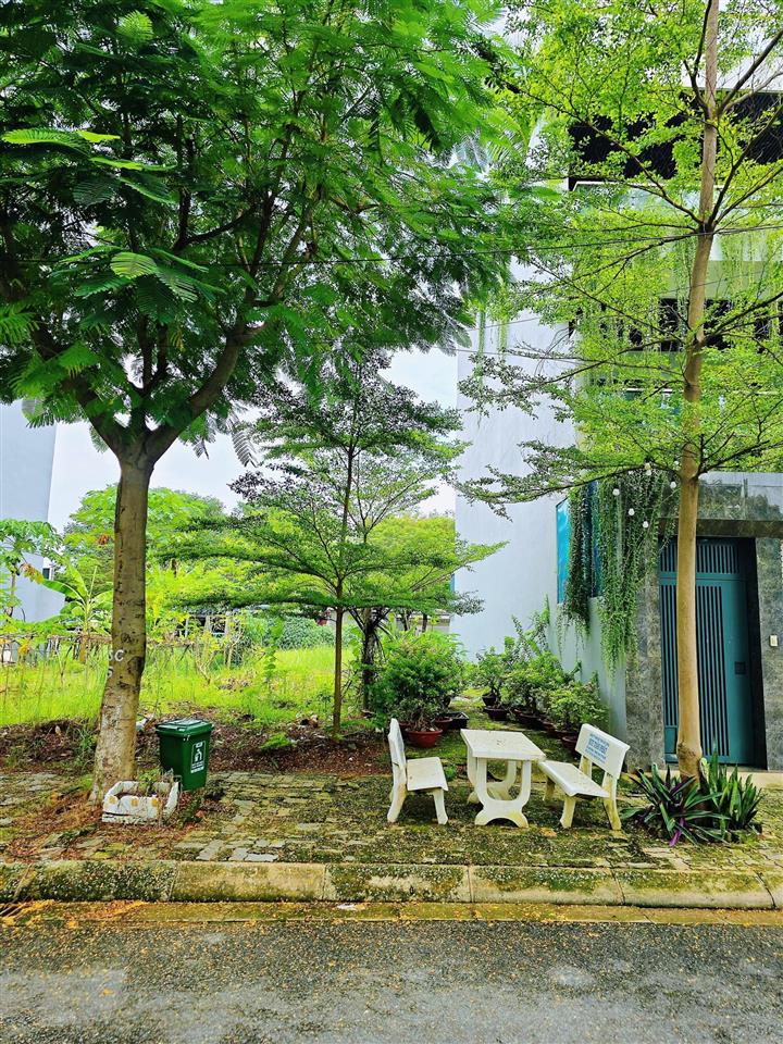 Bán đất 6.3 tỷ 100m2, kdt đông tăng long, đường 13m thông, sổ hồng riêng, ko lỗi pt, vị trí đẹp