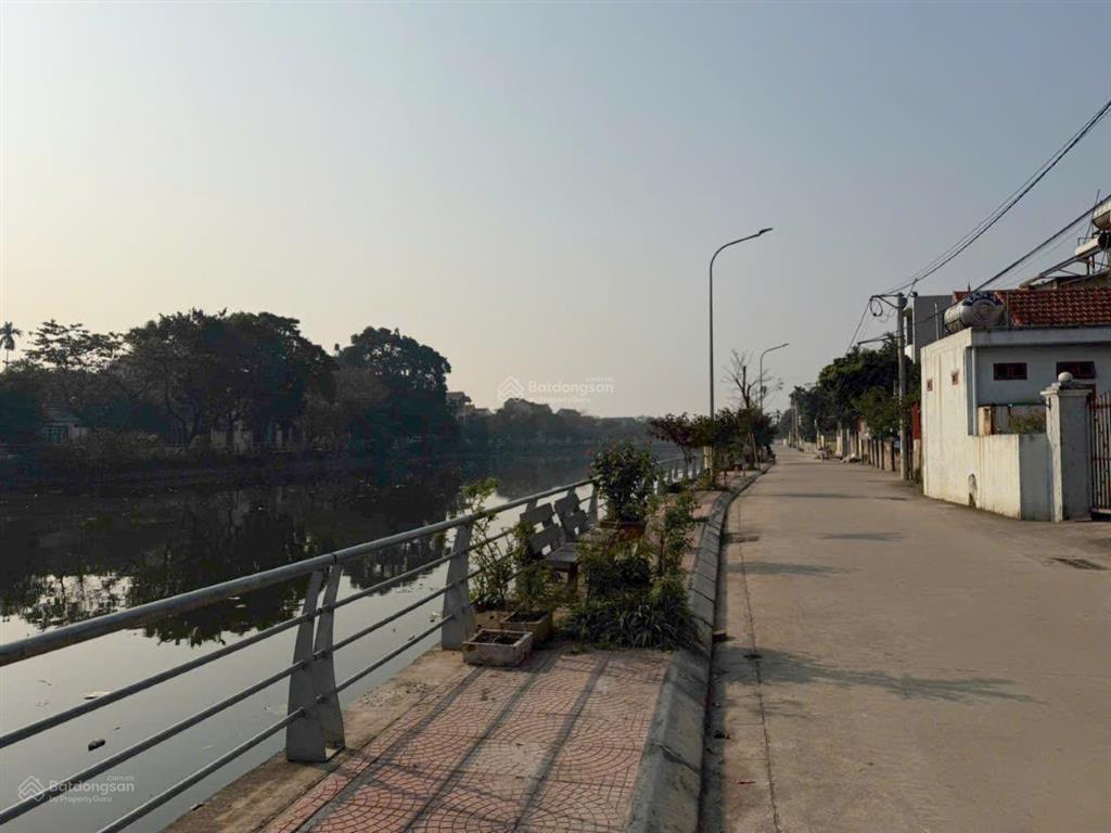 Chính chủ hạ giá lô đất mặt hồ võng xuyên, giá đầu tư