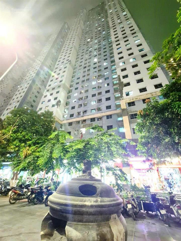 Bán gấp căn hộ chung cư kim văn kim lũ 2 phòng ngủ, 2 vệ sinh, giá 3 tỷ