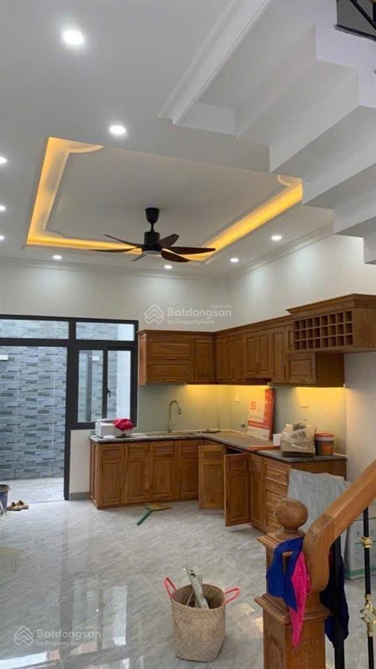 Bán nhà thủ đức 4 tầng đường 11 trường thọ,hxh
dt 76,2m(4x19) chỉ  8,3 tỷ tl
 sổ hồng hoàn co