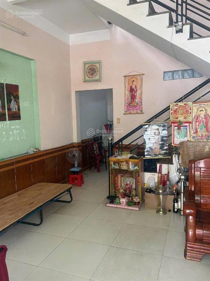 Bán nhà thủ đức hxh 2 tầng đs6 linh tây  dt 80m2(5x16)  chỉ 6.45 tỷ tl  sổ hoàn công đủ  3pn