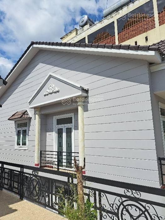 Bán 2 căn biệt thự 4 tầng mặt tiền đường linh trung thủ đức
dt 923m | 14mx 66m |chỉ  75 tỷ tl