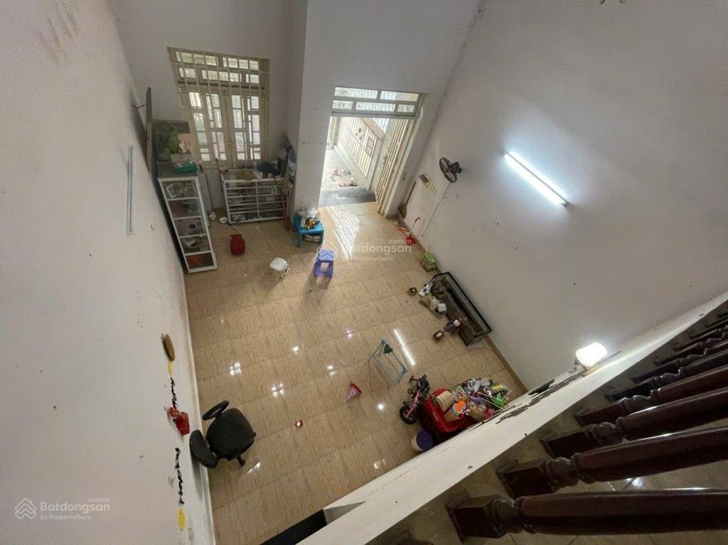 Nhà đẹp 2 tầng hẻm ô tôđường 20 linh đông thủ đức dt 100m2(5x20) chỉ 7 tỷ tl 3pn sổ hc