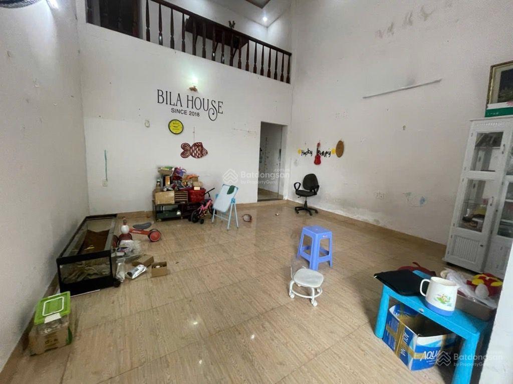 Nhà đẹp 2 tầng hẻm ô tôđường 20 linh đông thủ đức dt 100m2(5x20) chỉ 7 tỷ tl 3pn sổ hc