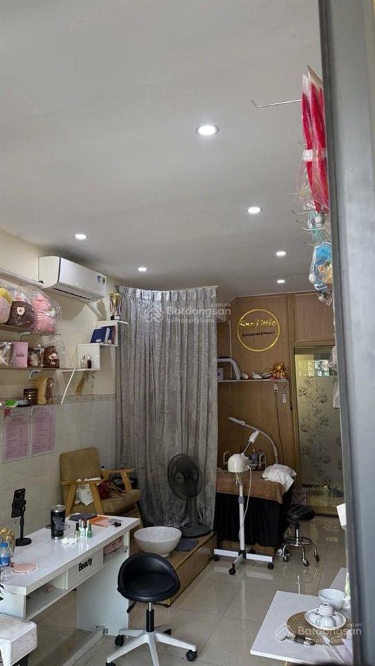 Mặt tiền kd đường phú châu đối diện trường cấp 3, bệnh viện dt 4.3 x 37.8m = 155m2 chỉ17.5 tỷ