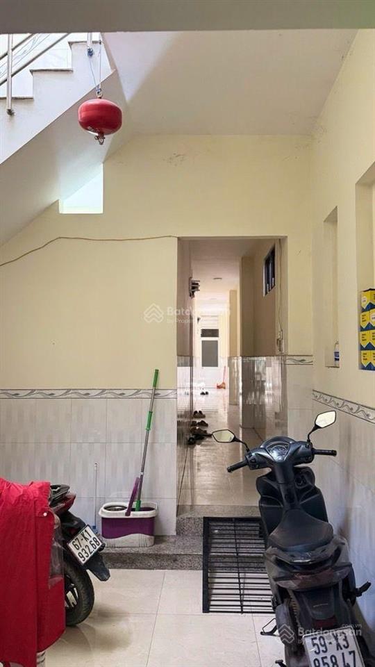 Mặt tiền kd đường phú châu đối diện trường cấp 3, bệnh viện dt 4.3 x 37.8m = 155m2 chỉ17.5 tỷ