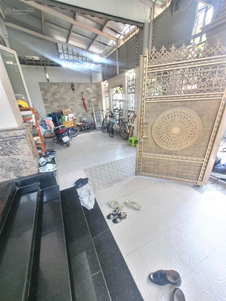 Bán biệt thự thủ đức 3 tầngsát đường 38 hiệp bình chánhdt152m2(9,5mx16m)chỉ 12,6 tỷ tl  shr