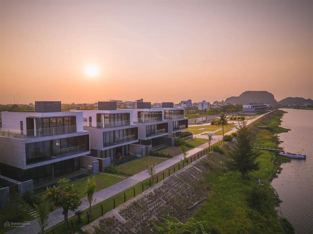 Hàng riêng! bán villas đẳng cấp nghỉ dưỡng, biệt thự one river dt 300m2, vận hành 200tr/tháng