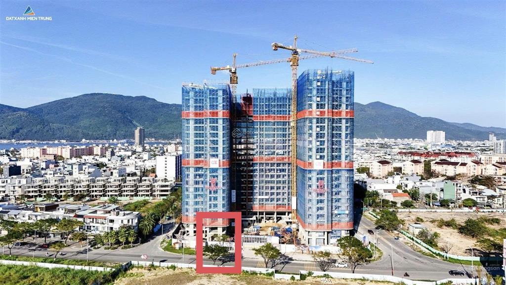 Bán nhanh mặt bằng kd trần hưng đạo, chân đế tòa nhà 2700 cư dân, diện tích gần 200m2 giá 19.240 tỷ