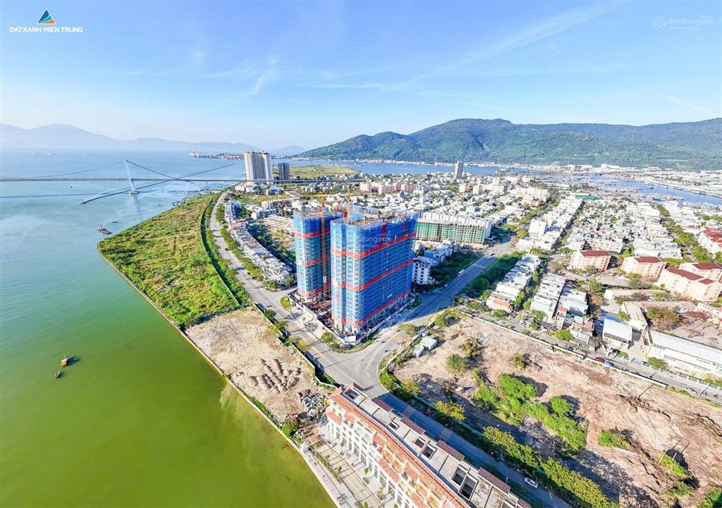 Bán nhanh mặt bằng kd trần hưng đạo, chân đế tòa nhà 2700 cư dân, diện tích gần 200m2 giá 19.240 tỷ