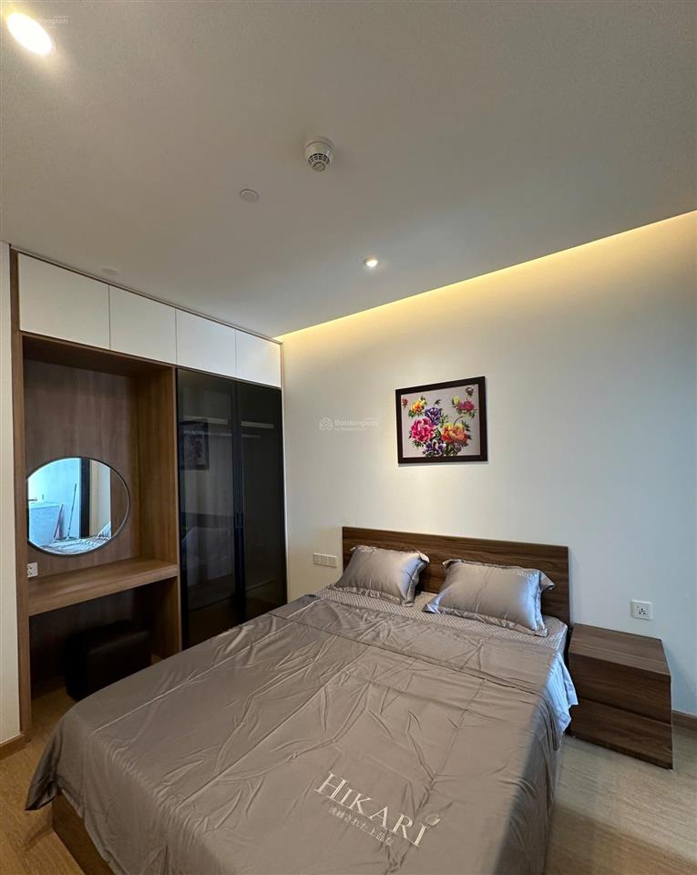Bán nhanh căn 2pn, tầng cao, nội thất "cực xinh", view ngắm trọn pháo hoa giá chỉ nhỉnh 5 tỷ
