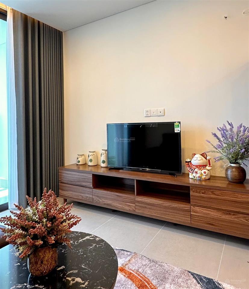 Bán nhanh căn 2pn, tầng cao, nội thất "cực xinh", view ngắm trọn pháo hoa giá chỉ nhỉnh 5 tỷ