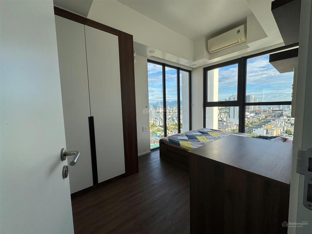 Cho thuê căn góc 66m2, tầng 22, view thành phố cực đỉnh chỉ 27 tr/tháng