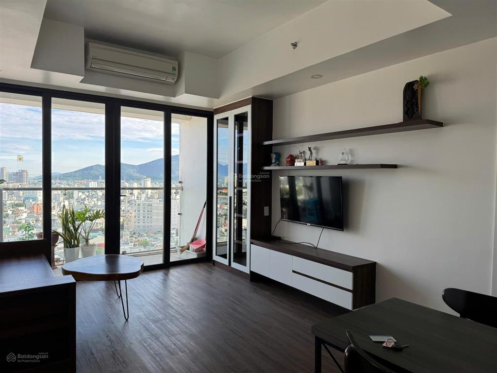 Cho thuê căn góc 66m2, tầng 22, view thành phố cực đỉnh chỉ 27 tr/tháng