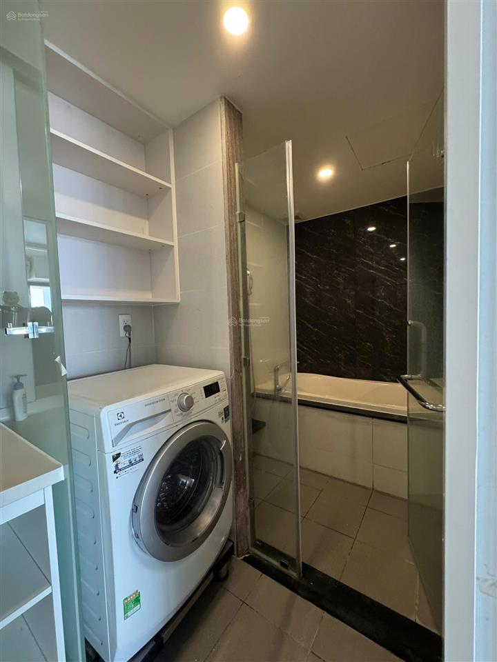 Cho thuê căn góc 66m2, tầng 22, view thành phố cực đỉnh chỉ 27 tr/tháng