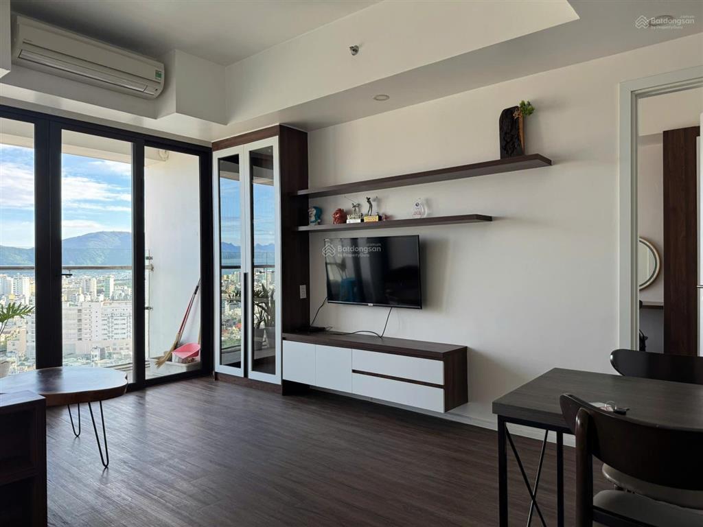 Cho thuê căn góc 66m2, tầng 22, view thành phố cực đỉnh chỉ 27 tr/tháng
