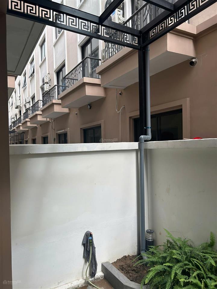 Chính chủ cho thuê căn hoàn thiện đẹp, đủ đồ, đối diện trường vinschool, giá 8tr/tháng