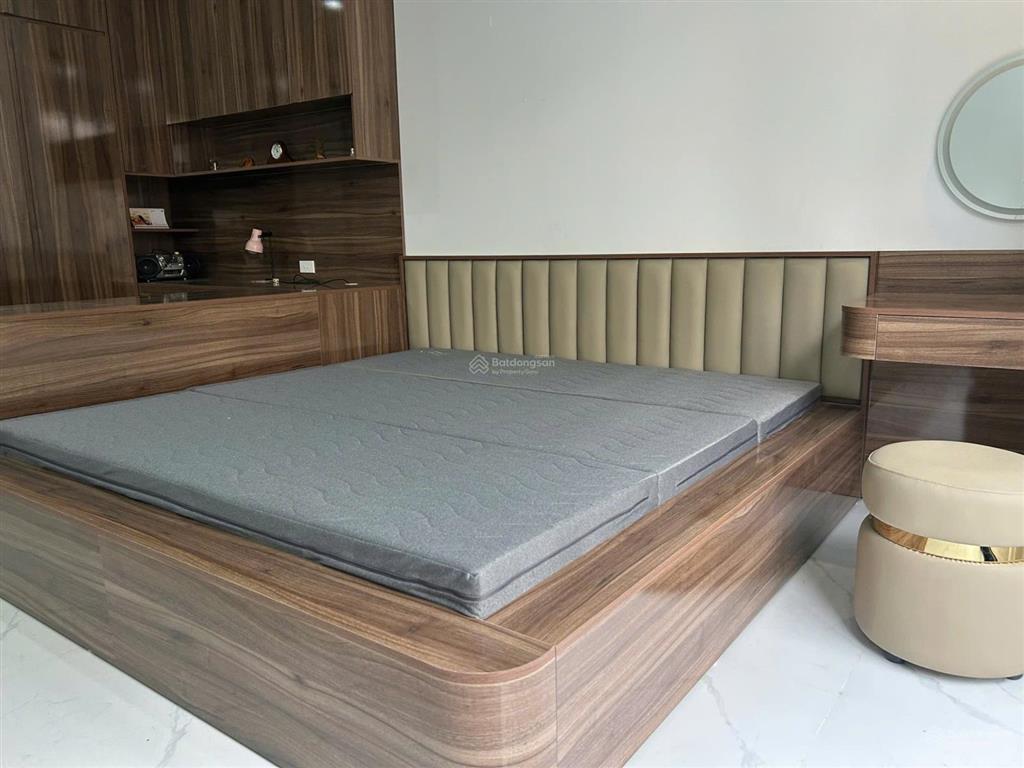 Chính chủ cho thuê căn hoàn thiện đẹp, đủ đồ, đối diện trường vinschool, giá 8tr/tháng