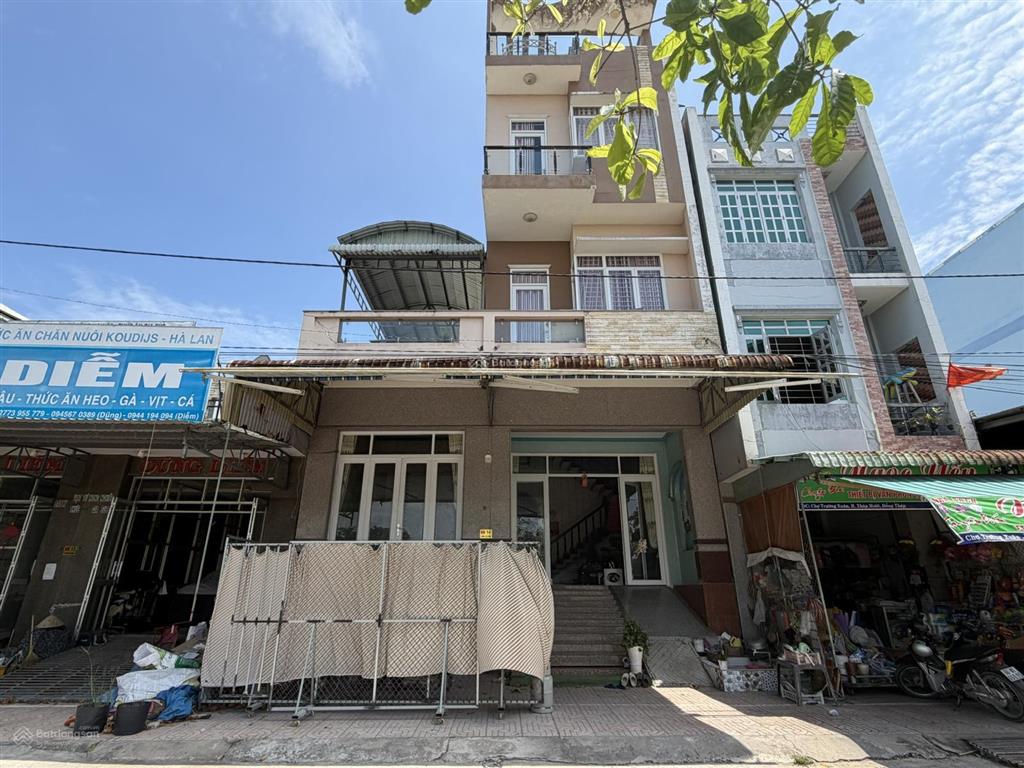 Nhà 3 tầng tại chợ trường xuân, tháp mười, đồng tháp, giá 3.666 tỷ
