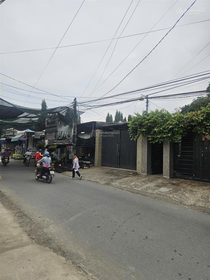 Đất đẹp 5x25  gần chợ, trường học, tiện ích ngập tràn  xây nhà ở ngay!