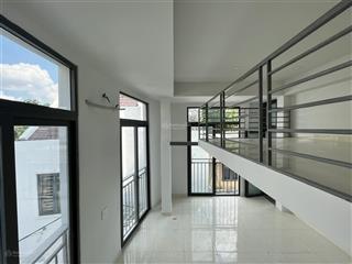 Cho thuê phòng siêu mới 38m2 ngay công viên làng hoa  full nội thất