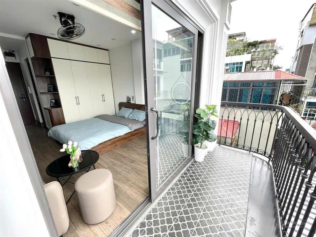 Đi bộ qua vlu  mới xây ban công siêu đẹp  thang máy mới xây