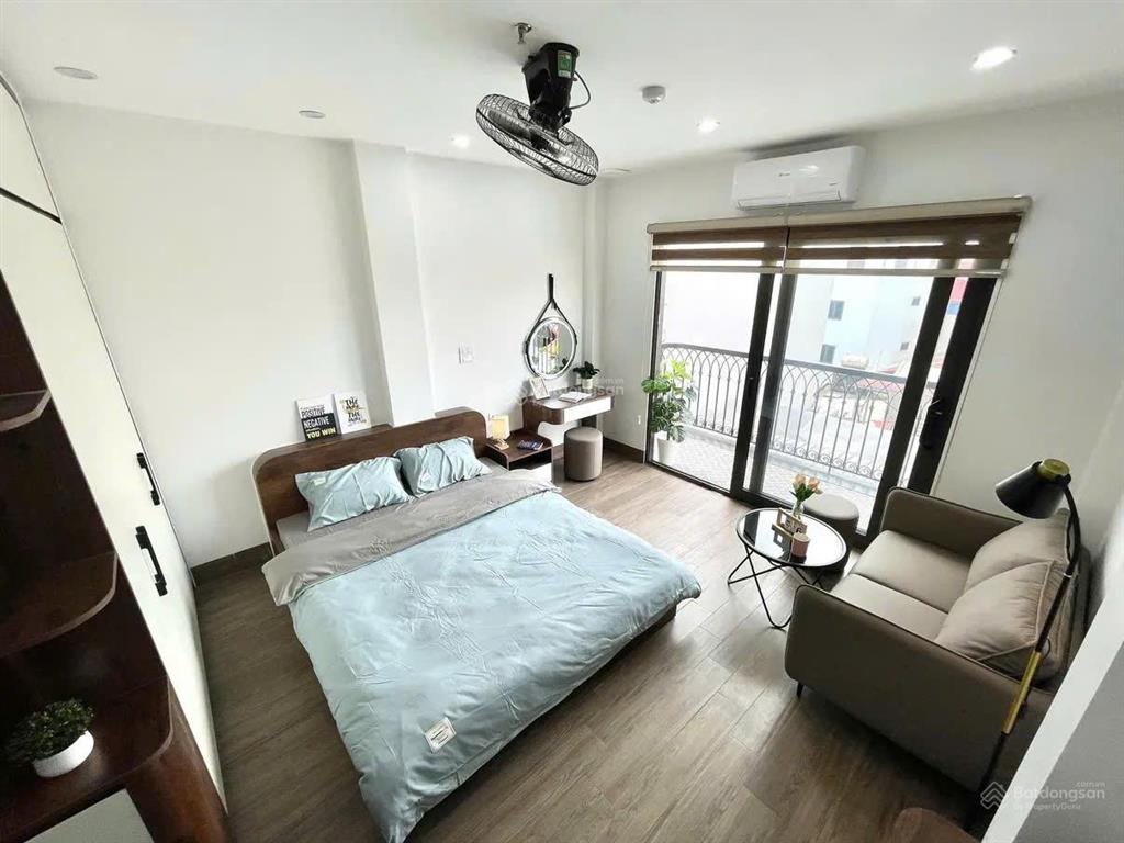 Đi bộ qua vlu  mới xây ban công siêu đẹp  thang máy mới xây