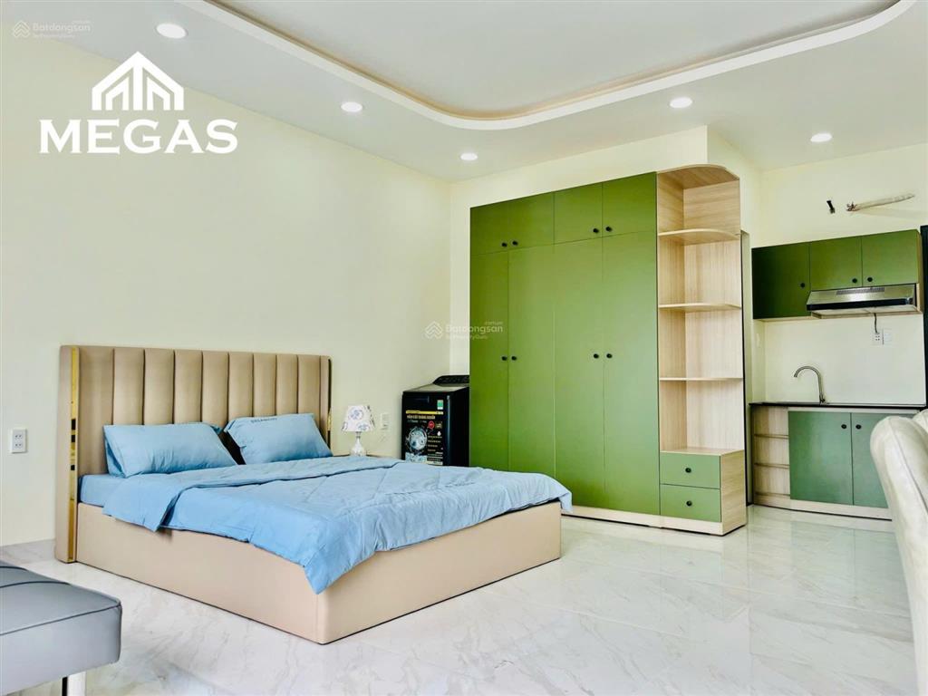 Phòng siêu đẹp ngay emart phan văn trị  40m2  ban công full nội thất
