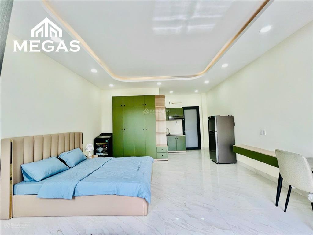 Phòng siêu đẹp ngay emart phan văn trị  40m2  ban công full nội thất