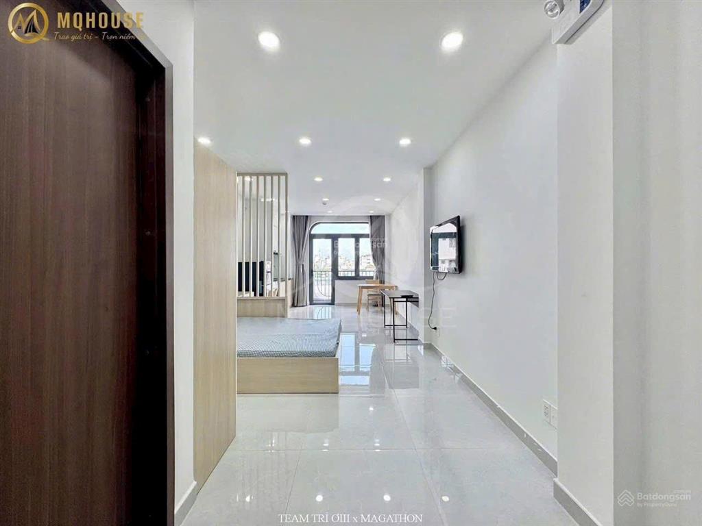 Cho thuê căn hộ 40m2 ban công siêu đẹp ngay emart phan huy ích  máy giặt riêng