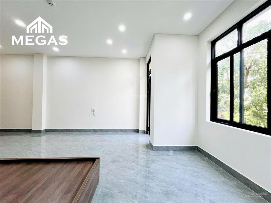 Căn hộ 35m2  máy giặt riêng  dương quảng hàm mới 100%