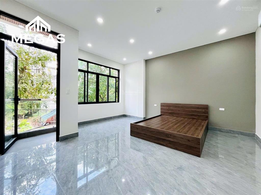 Căn hộ 35m2  máy giặt riêng  dương quảng hàm mới 100%