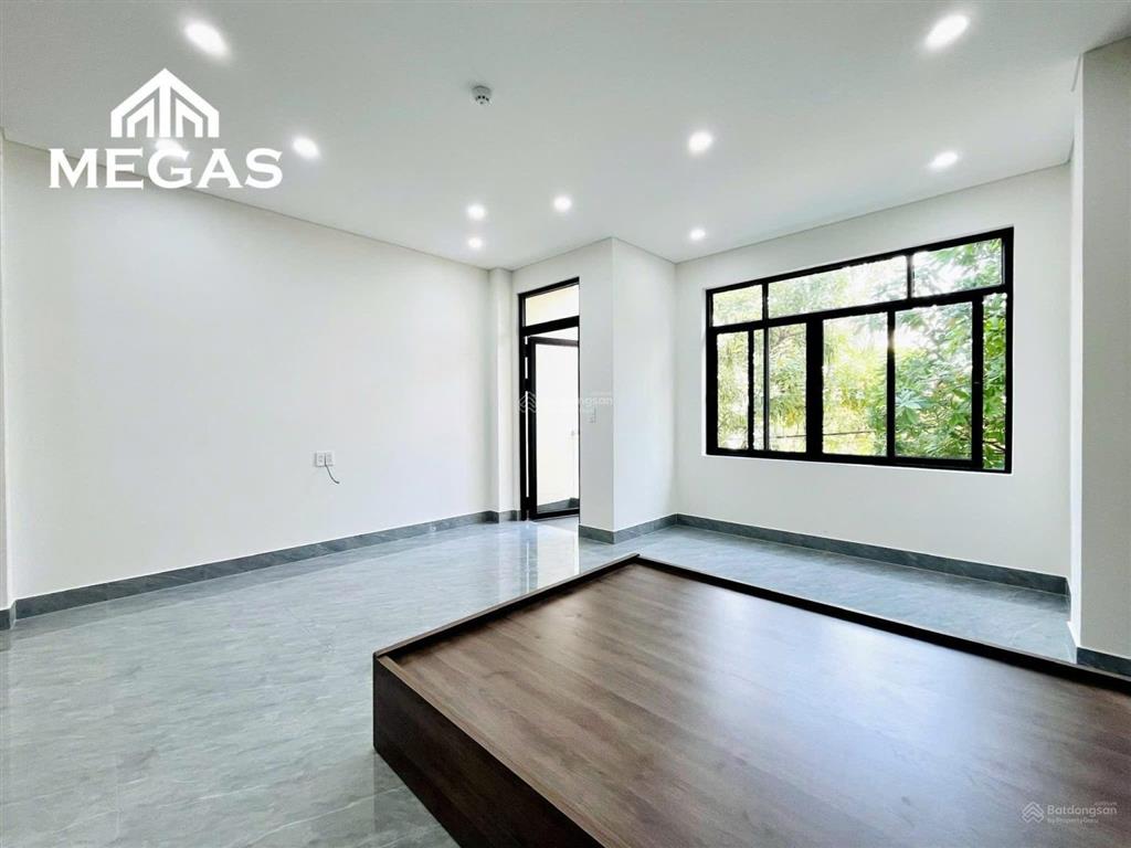 Căn hộ 35m2  máy giặt riêng  dương quảng hàm mới 100%