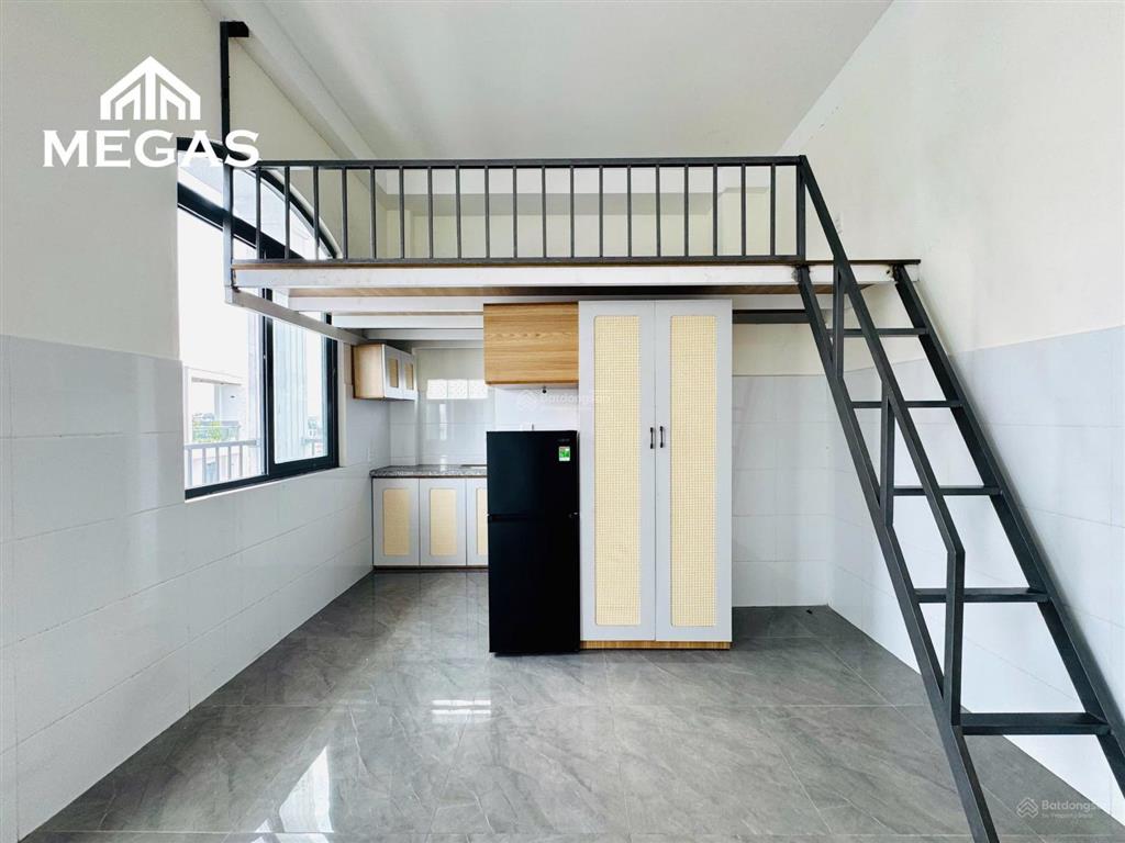 Cho thuê căn hộ mới xây nguyễn kiệm  go ngã 6  ban công riêng