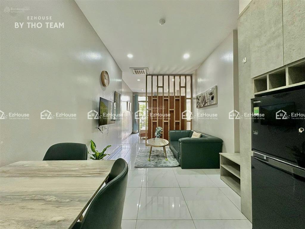 Phòng 40m2 ban công ngay emart phan huy ích  dạng 1pn  free phí dịch vụ