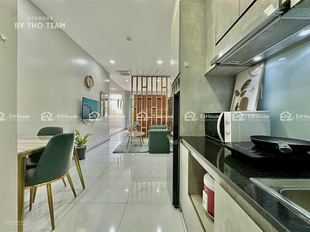 Phòng 40m2 ban công ngay emart phan huy ích  dạng 1pn  free phí dịch vụ