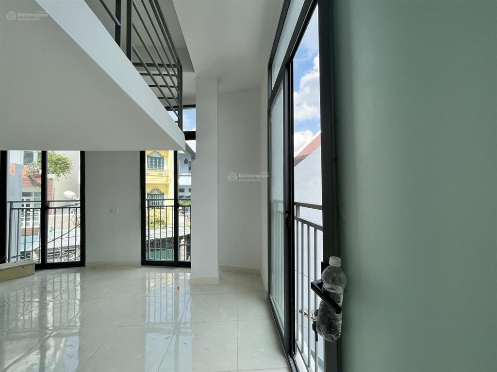 Cho thuê phòng siêu mới 38m2 ngay công viên làng hoa  full nội thất