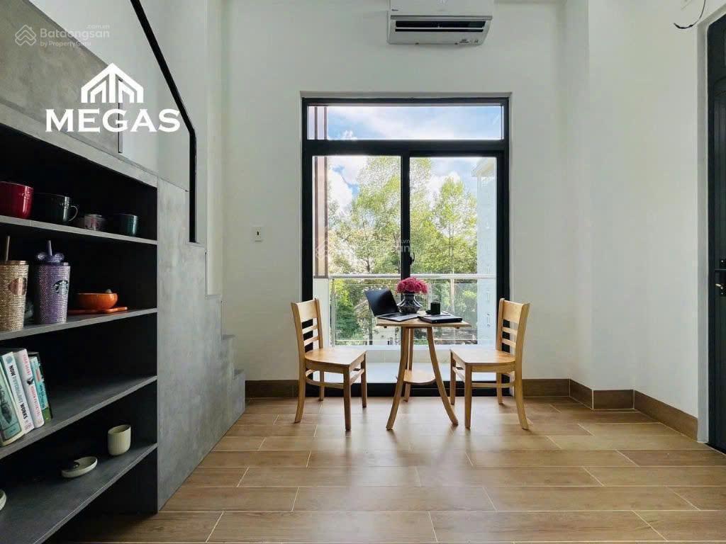 Căn hộ gác ban công mới xây ngay công viên làng hoa  máy giặt riêng full nội thất