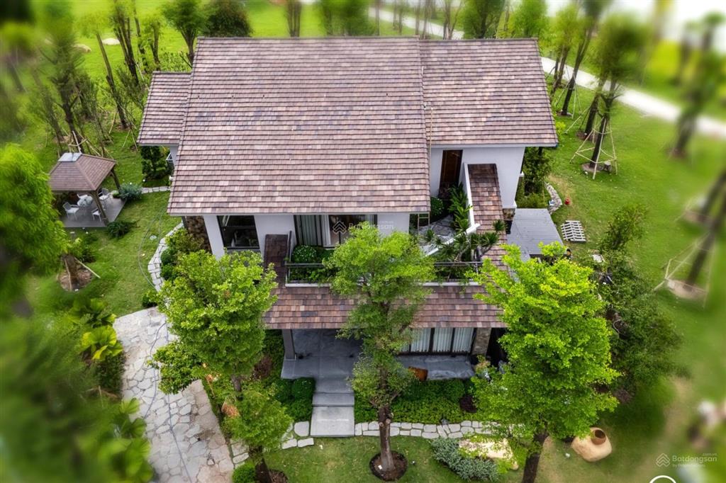 Vướng nợ xấu không vay được ngân hàng cần bán lỗ 200 triệu biệt thự song lập rừng