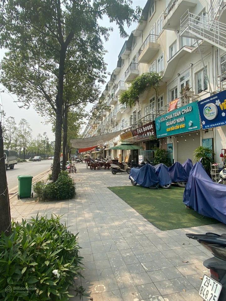 Cực hiếm! 75m2 mặt đường 30m  sát vành đai 4 & đh phenikaa  kinh doanh đỉnh!  e.chính